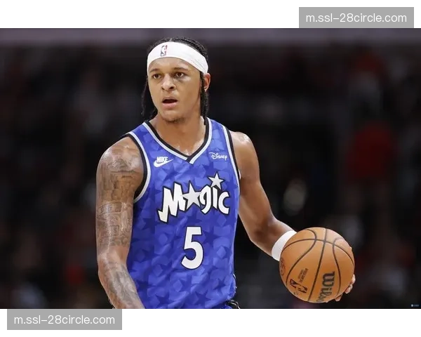 魔术班凯罗24分11篮板两双 但球队下半场仅得35分暴露进攻持续性短板 魔术班凯罗24分11篮板两双 但球队下半场仅得35分暴露进攻持续性短板